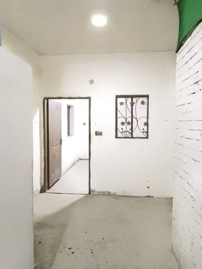 2 Marla portion on Rent at main canal Road Lalpul Mughalpura Lahore.