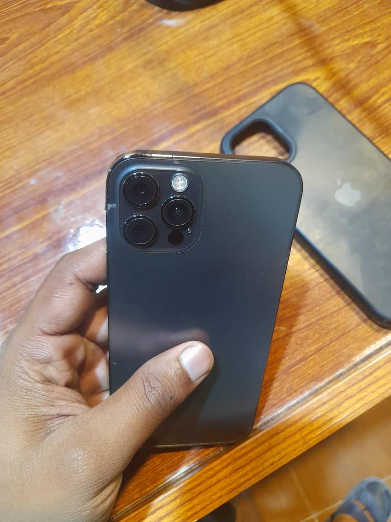 Apple iPhone 12 Pro 0