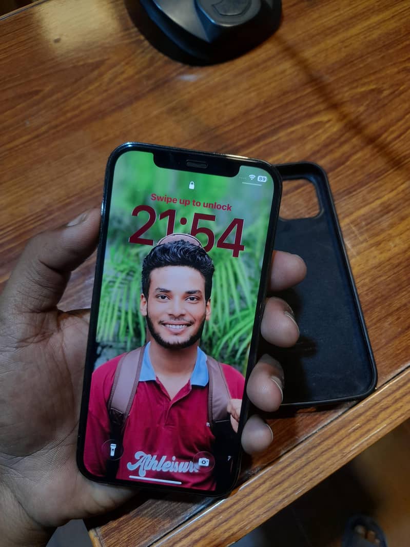 Apple iPhone 12 Pro 1