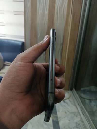 Apple iPhone 11 For sale Panal original Face ID on 64 gb jv non pta