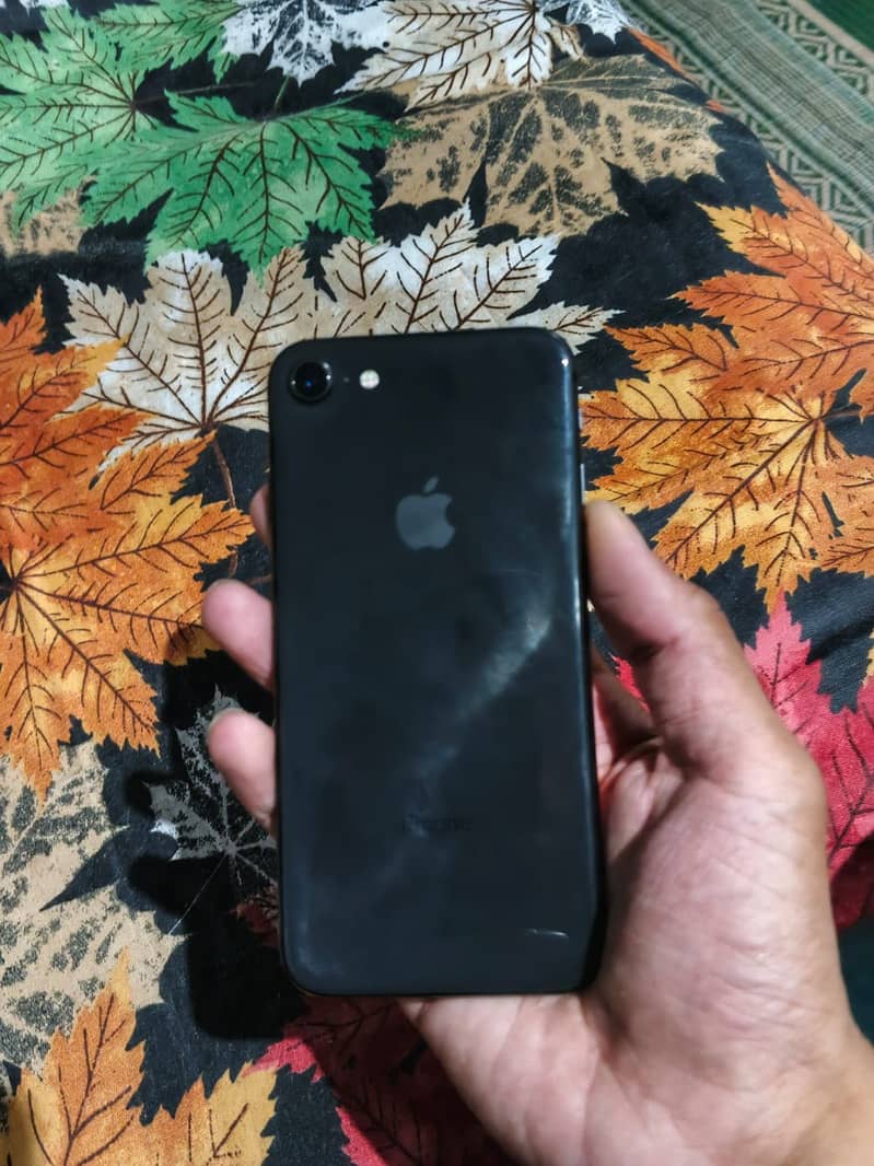 iPhone 8 pta (exchange possible) 1