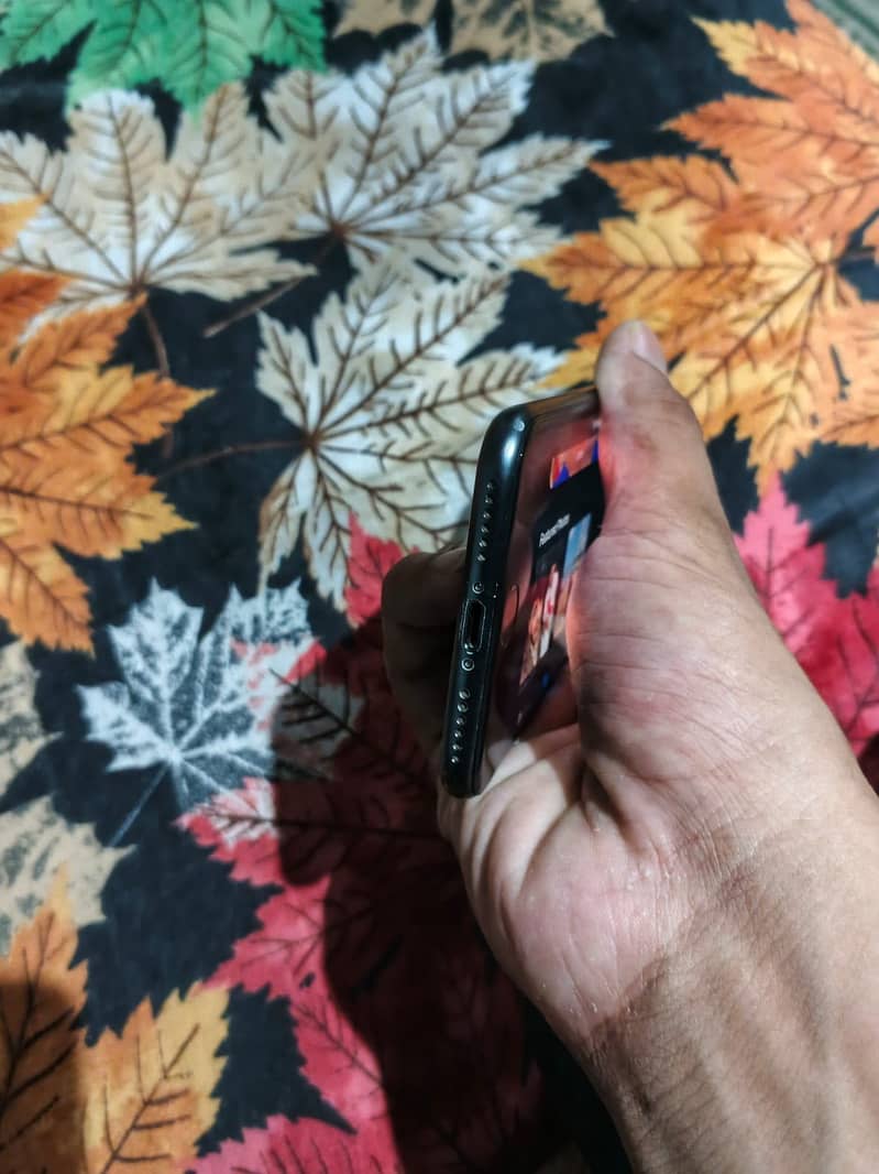 iPhone 8 pta (exchange possible) 2
