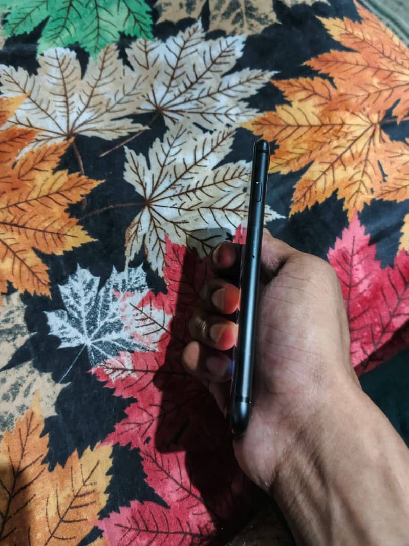 iPhone 8 pta (exchange possible) 3
