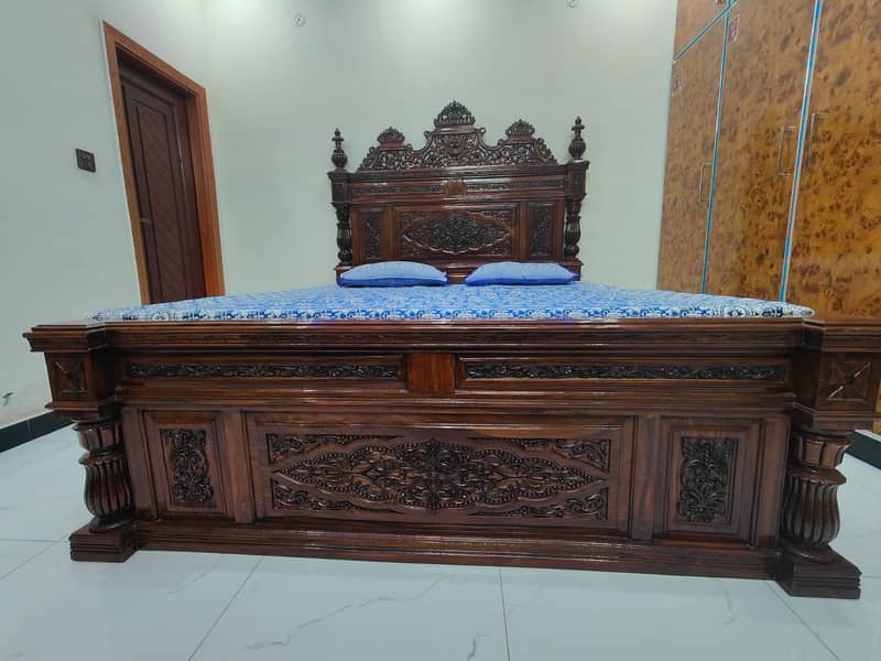 King size bed Solid wood 2