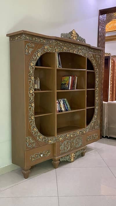 Luxury Wooden Display Cabinet | Excellent Condition