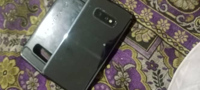 Samsung Galaxy S10e