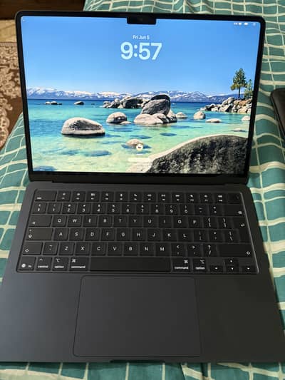 Macbook Air m4 24gb Ram 46cc used