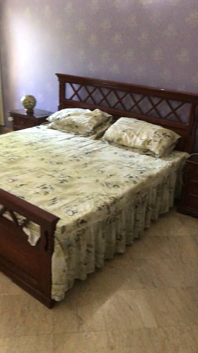 Well Furnished Bedroom Available For Rent in Askari 5 for Female