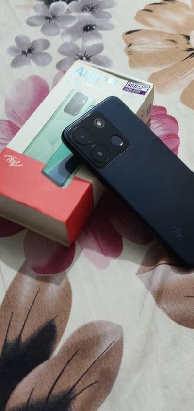 4+4 64gb (with box charger) 10 by 10 condition