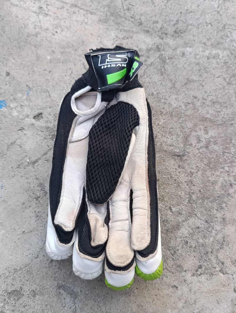 Cricket Kit 13