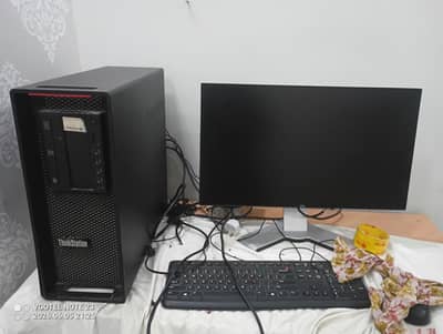 Lenovo ThinkStation Xeon E5-1650V4 Tower Workstation Black