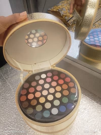 makeup kit imported. . from USA