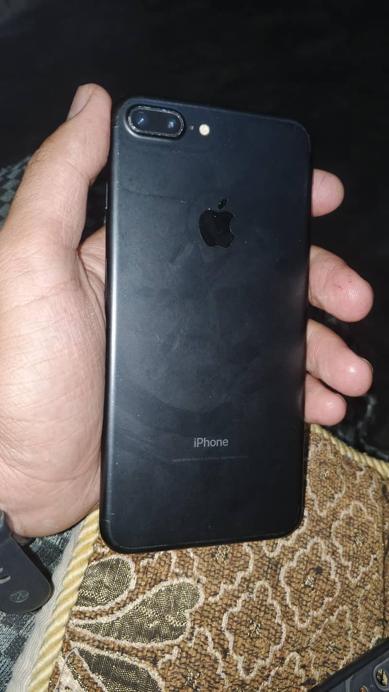 Apple iPhone 7 Plus 0