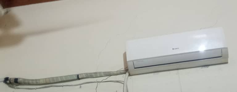 gree ac like new