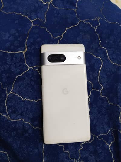 Google Pixel 7 white colour