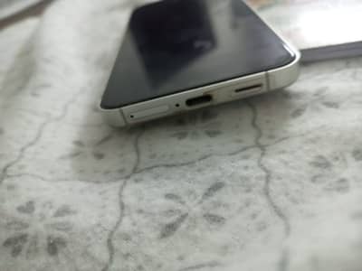 Samsung s24 10 by 10 with box