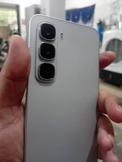 Infinix Hot 60i