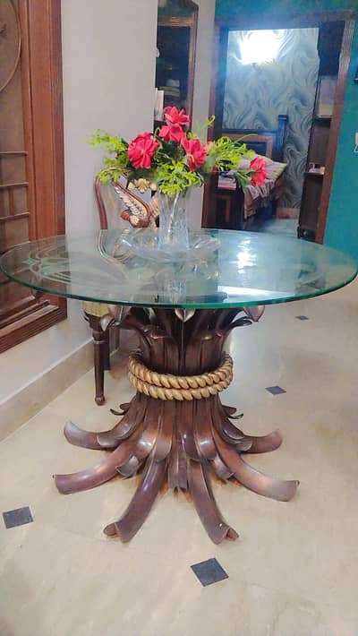original wood-made round dining table