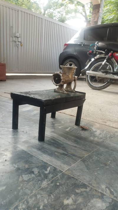 Qeema Machine/ Manual Meat Mincer