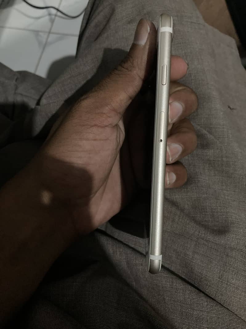 Apple iPhone 7 9