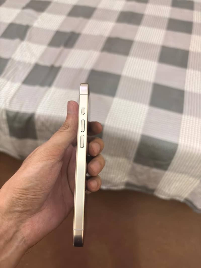 Iphone 15 pro 3