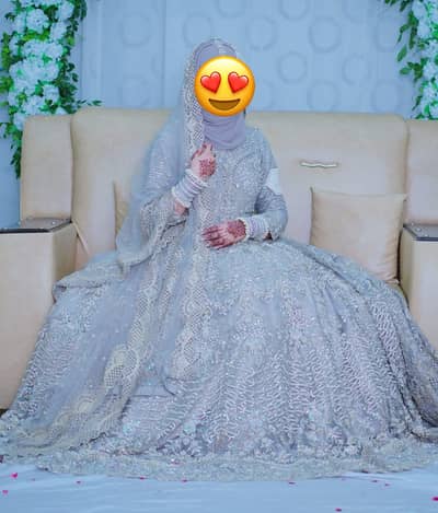 Bridal dress\wedding dress\nikka dress \bridal lehenga\ mahndi  dress