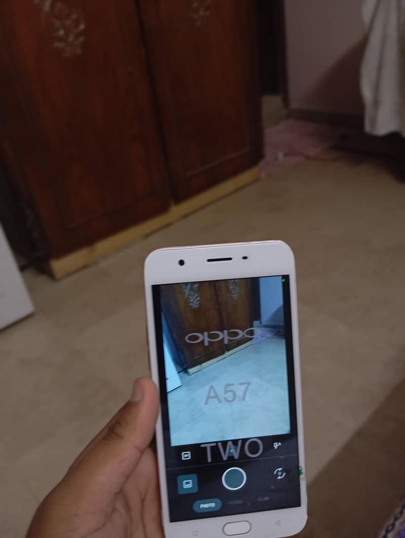 OPPO A57 3