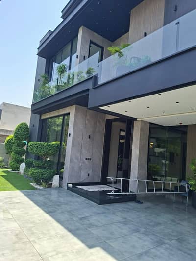 SYED BROTHERS PROUDLY OFFERS: 1-Kanal Elegant Fully Furnished Bungalow Is Available In The Best Block Of DHA Lahore.