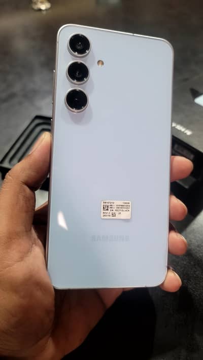Samsung Mobile S24 fE