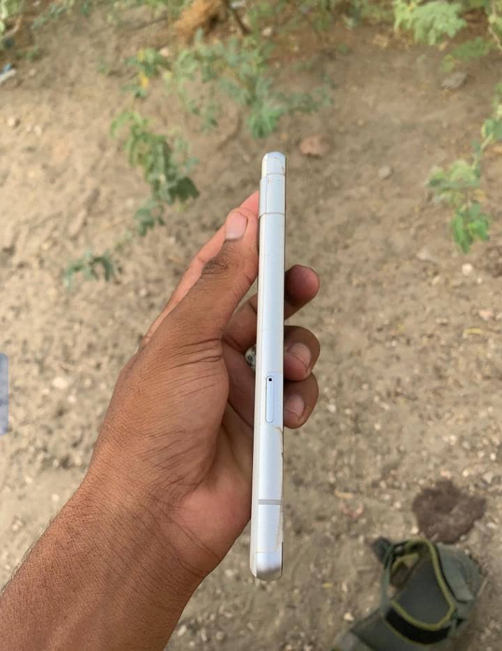 Google Pixel 7a 2