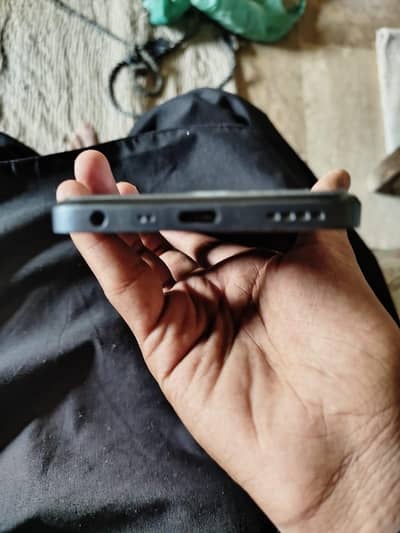 Realme c35