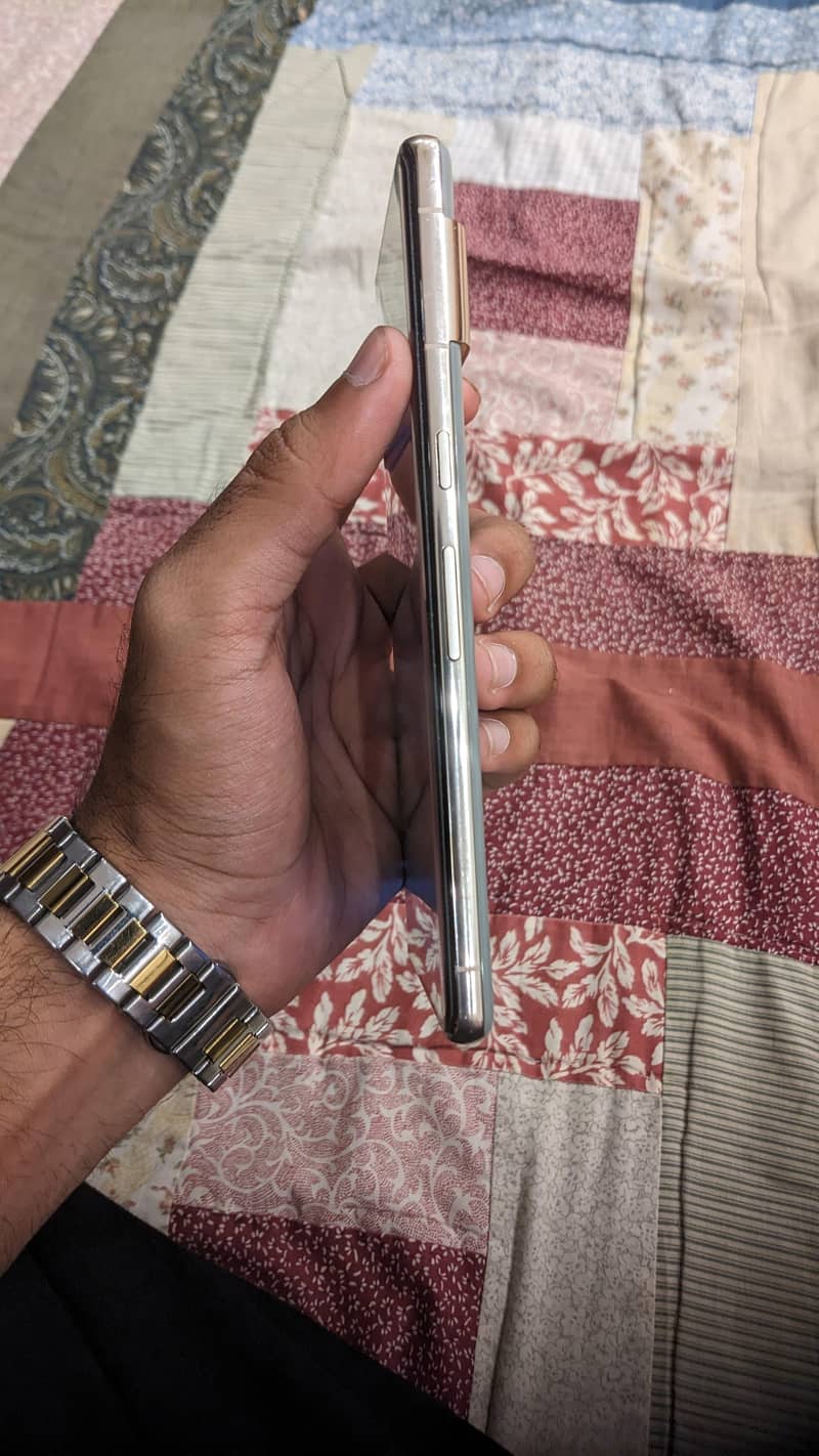 Google Pixel 7 Pro 6