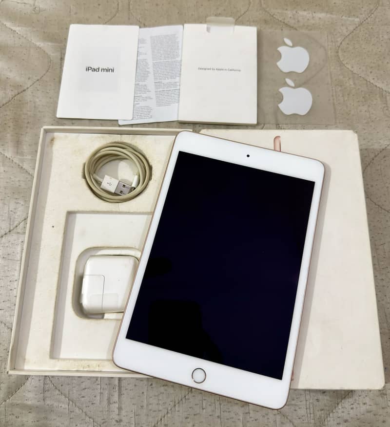 iPad Mini 5 Complete Box 7