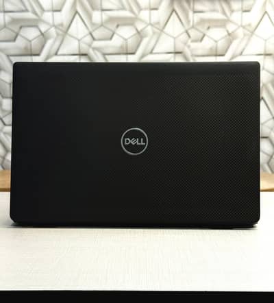 Dell Latitude 5500 | Core i7 8th Gen | 8GB RAM | 256GB SSD | 10/10 Con