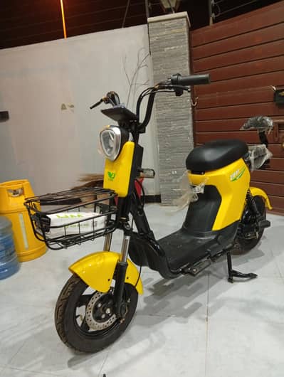 YJ Future Zippy E-Scooty For Sale