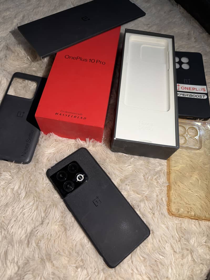 One Plus 10 Pro 6