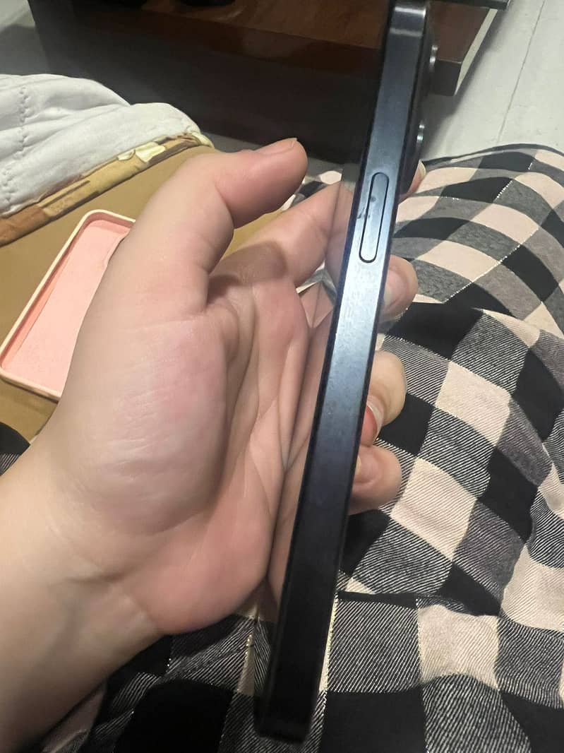 Iphone 15 pro 1