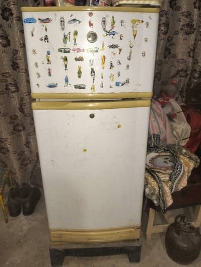 PEL SMALL FRIDGE WORKING