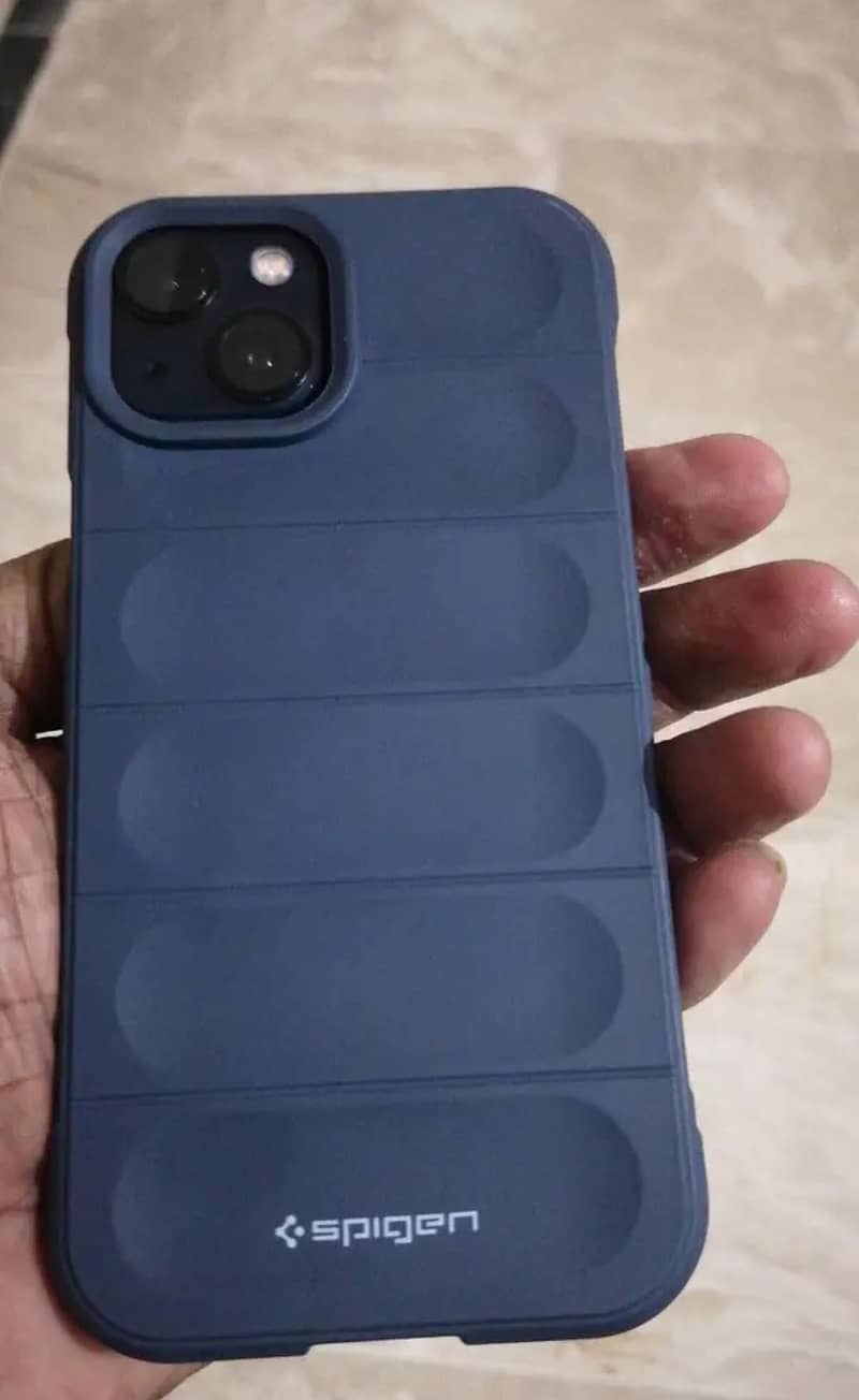 iPhone 13 0