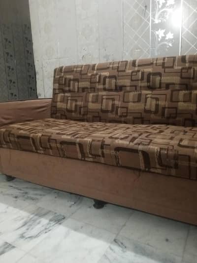 7 seater sofa set urgent for sale.