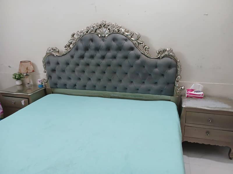 Bed Set including side tables dressing table 2