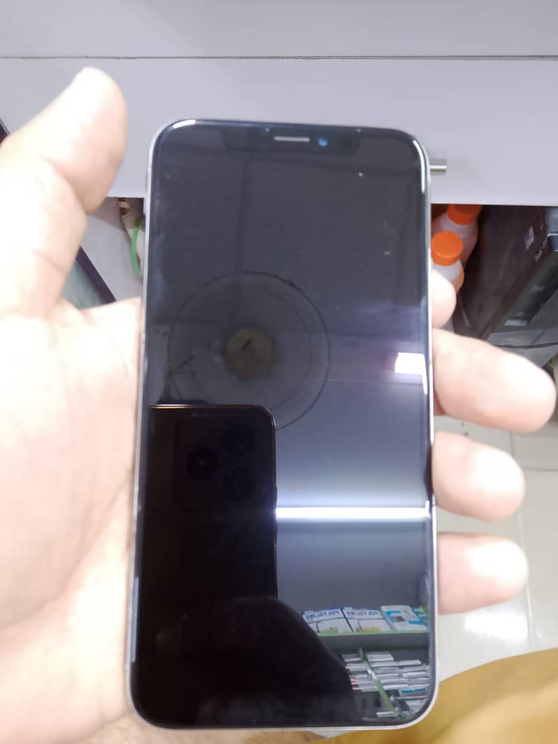 Apple iPhone X 1