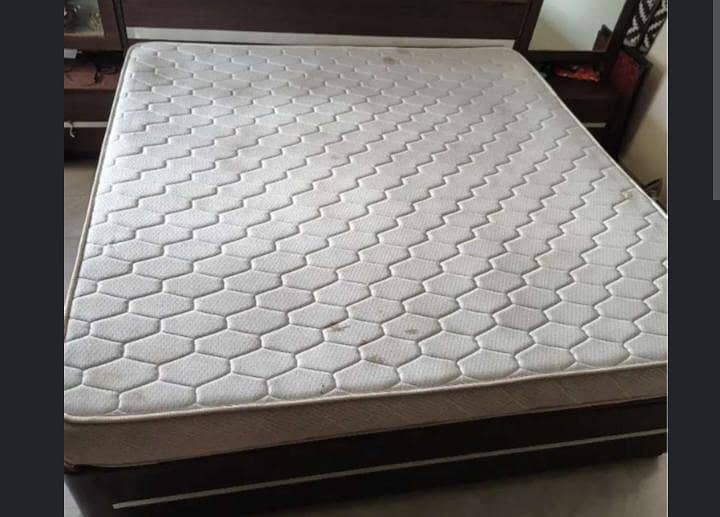 Mattress 0