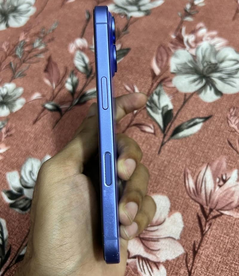 iPhone 16 jv 3
