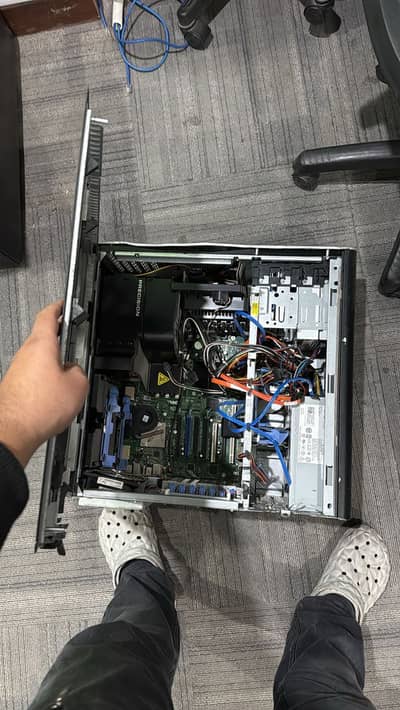 Xeon x5690 6core 12 threads 780 gpu 1000w supply pc  read description