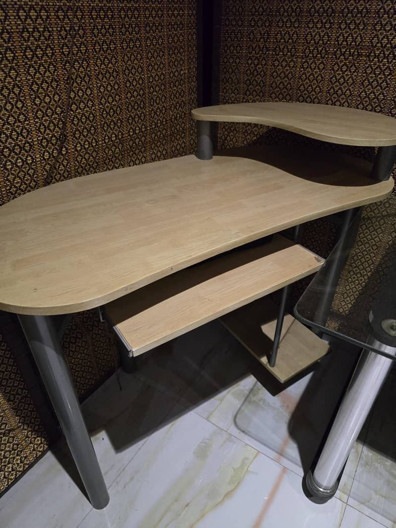 computer table 0