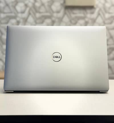 Dell Precision 5540 | Core i5 9th Gen | 16GB RAM | 256GB SSD | 15.6"