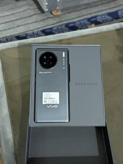 Vivo X90s