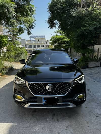MG HS 2021