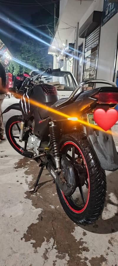 Yahama YBR-G 125 (2016) - Good Condition